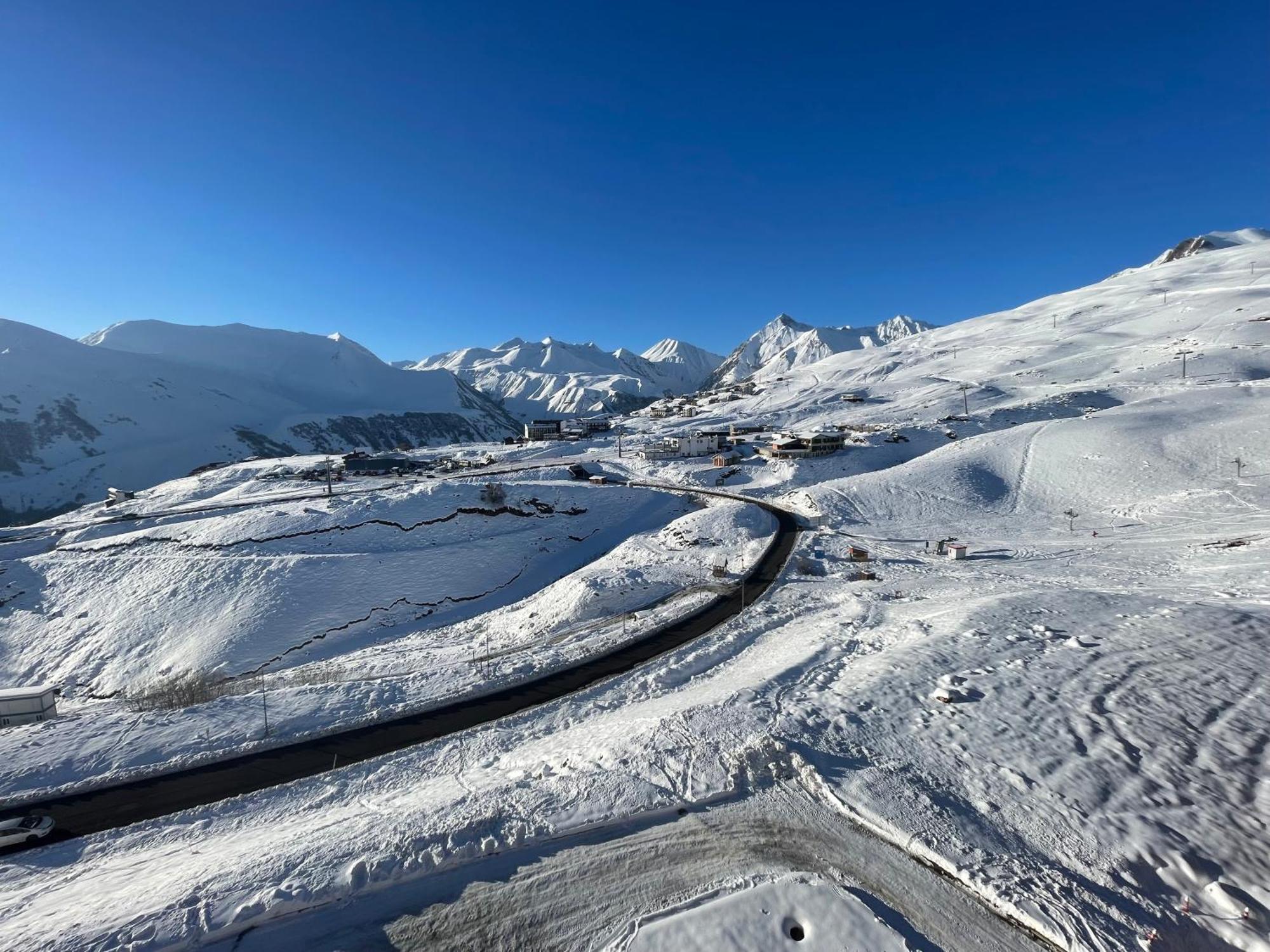Four Season Gudauri Lägenhet Exteriör bild